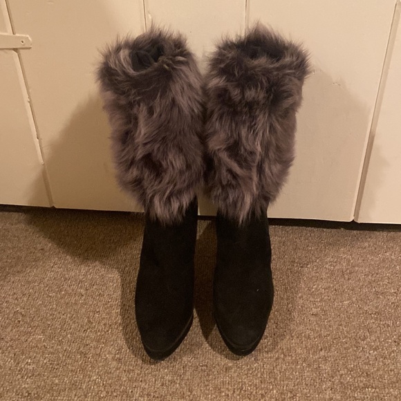 Stuart Weitzman platform bootie with fur. Gorgeous and warm for the winter! - Picture 5 of 5